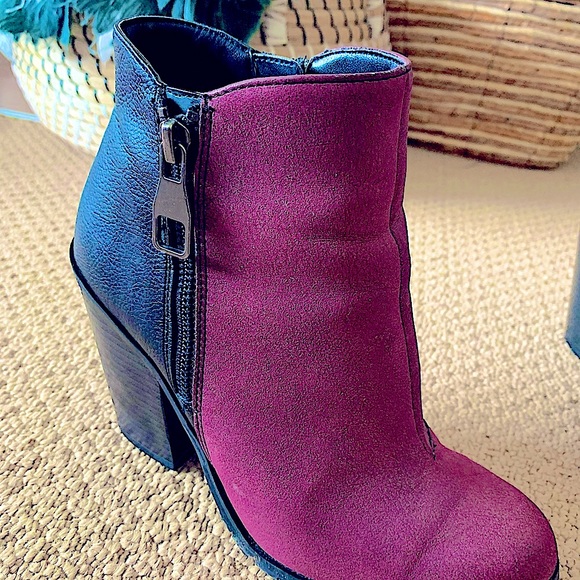 Call It Spring Purple/Black Boots Size 8 - Picture 6 of 6